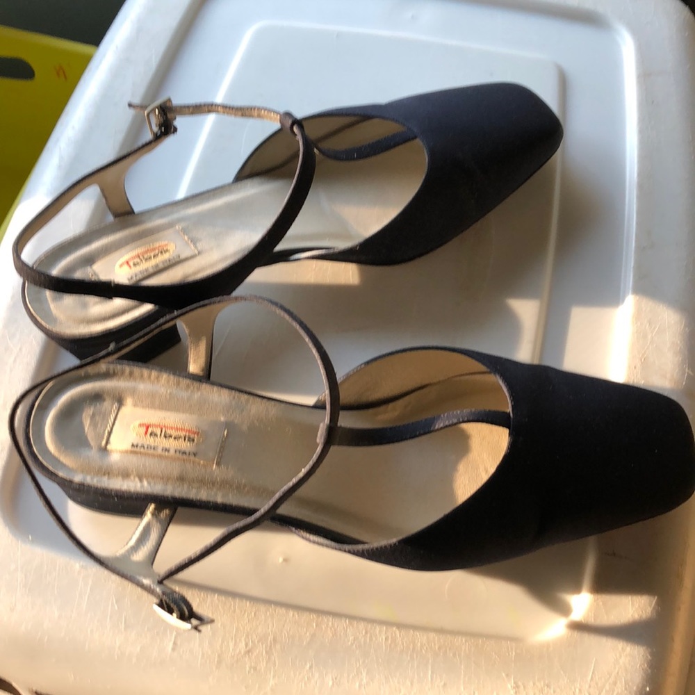 Navy dress shoes